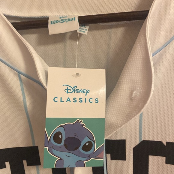 Lilo and stitch xl jersey shirt unisex NWT large stitch on back of button down - Picture 3 of 4